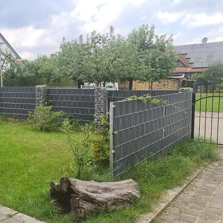 Sehr Schone, Ruhig Gelegene Ferienwohnung !!ab 3 Tage!! In Der Nahe Des Thyssenkrupp Testturm Zu Vermieten *